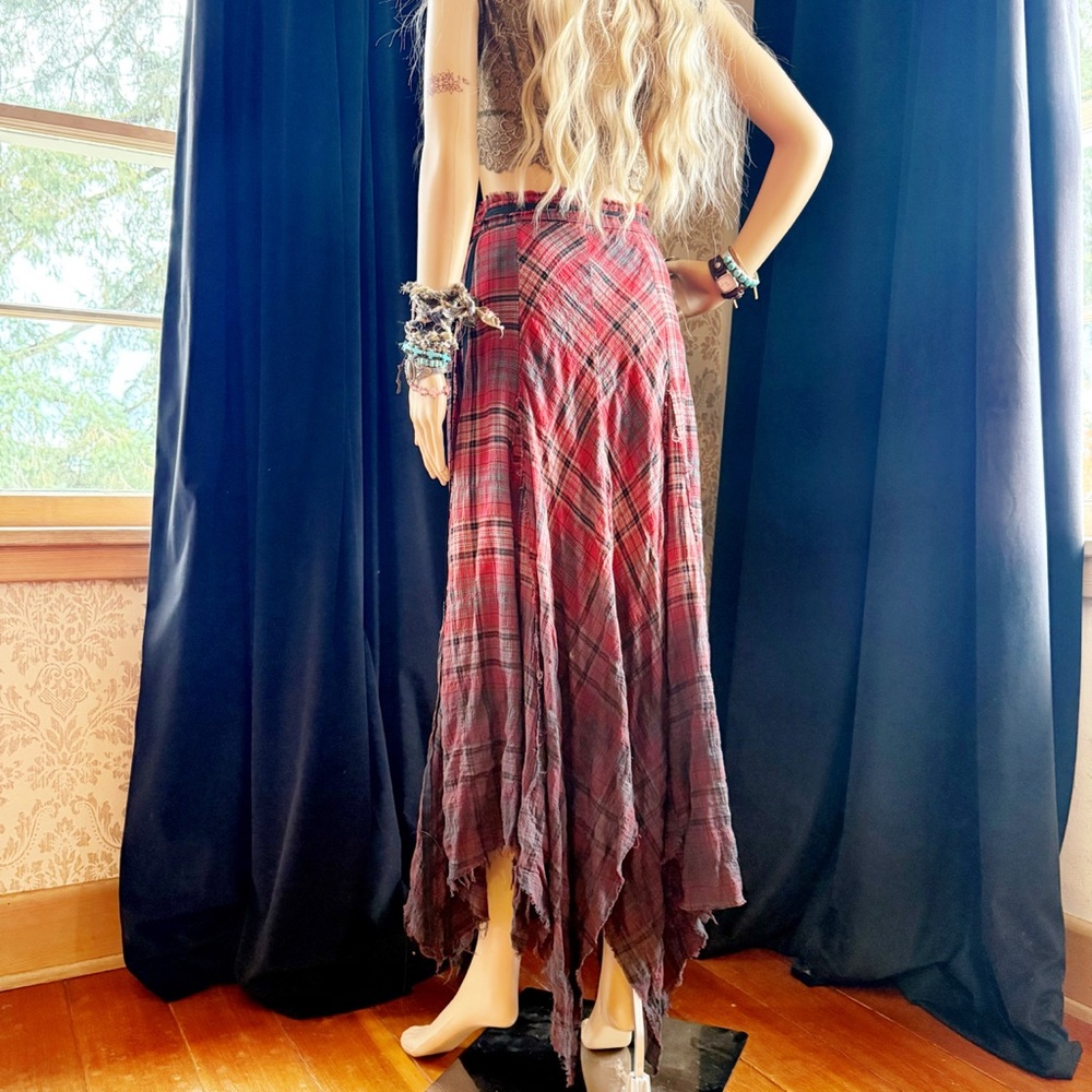 Gimmicks by BKE Plaid Asymmetrical Skirt
